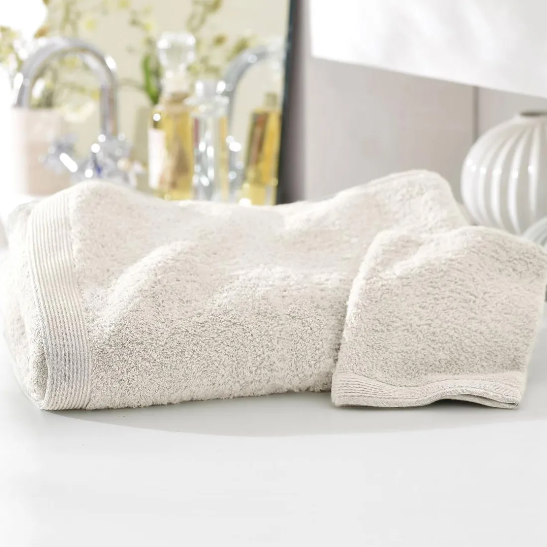 Lot de 2 gants de toilette CAROLINE 15x21 blanc ivoire