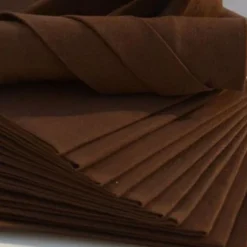 Lot de 12 serviettes de table carré en coton chocolat 44 x44 cm