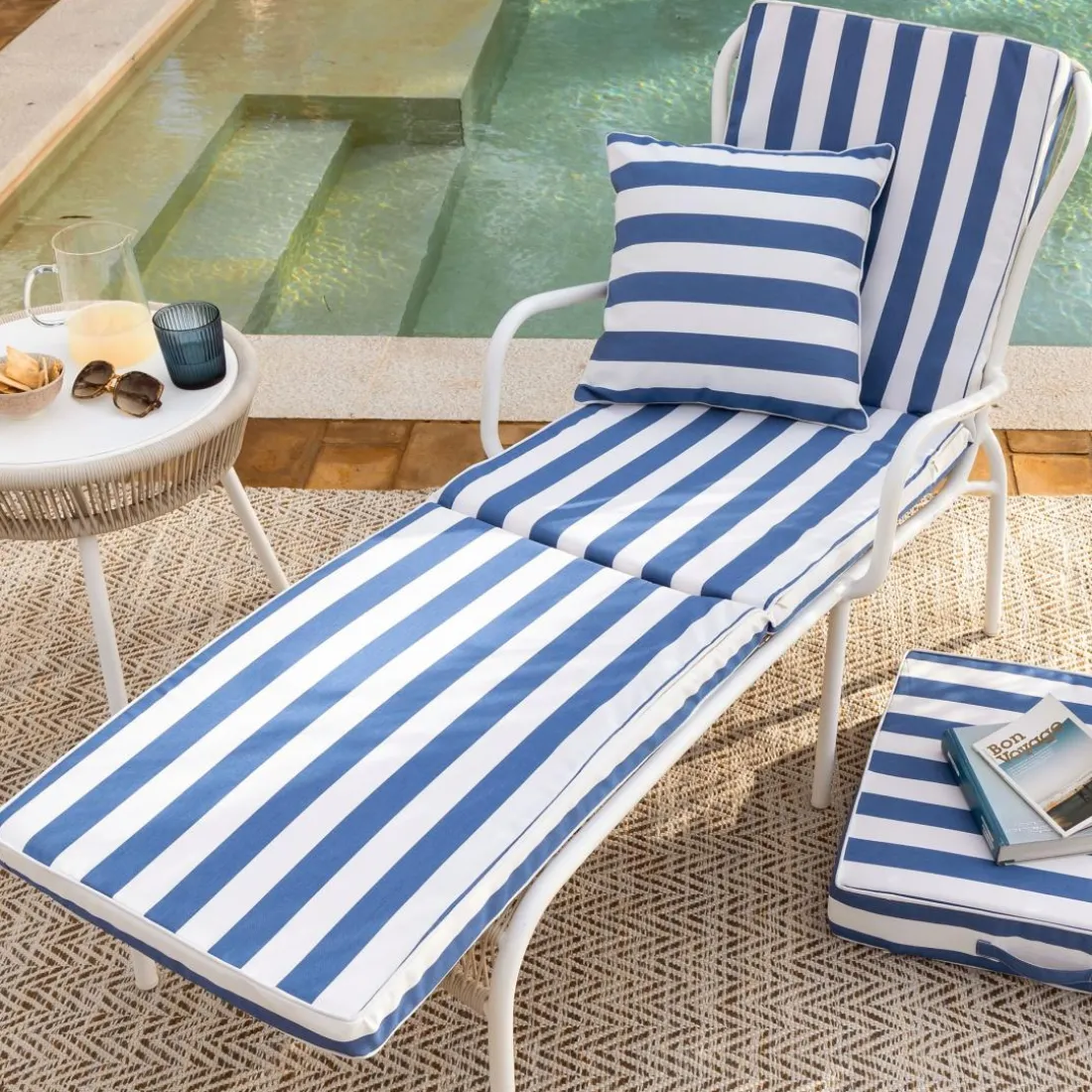 Matelas de sol en polyester PORNIC bain de soleil, rayé bleu