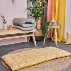 Matelas de sol INDIAN FLOWERS Eden en gaze de coton Ocre