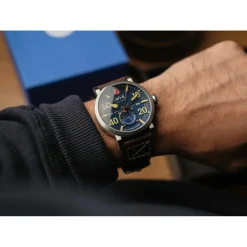 Montre Homme AVI-8 Dambuster 80Th Anniversary Royal British Legion Meca-Quatz Limited Edition - AV-4108-RBL-02 Bracelet Cuir Marron