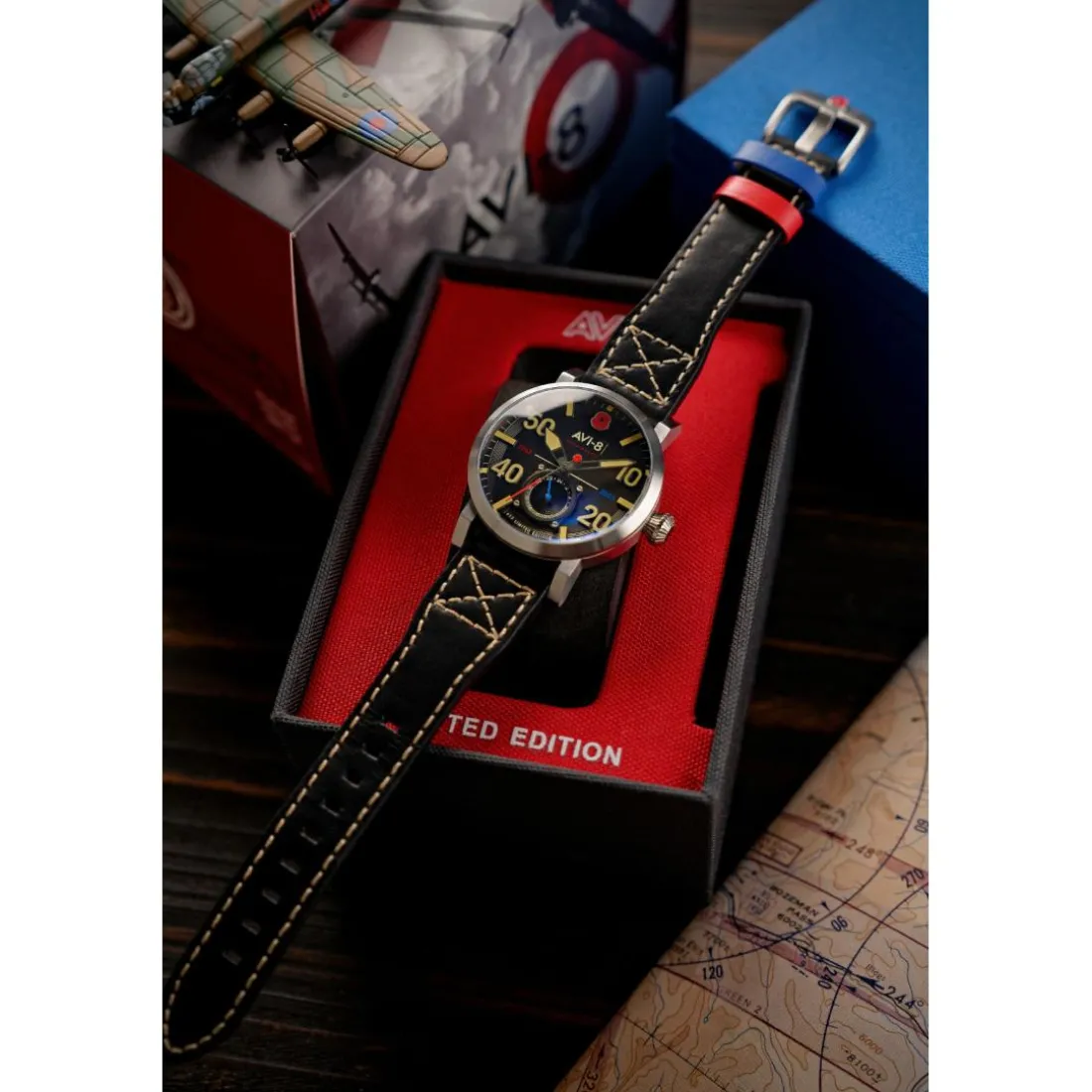 Montre Homme AVI-8 Dambuster 80Th Anniversary Royal British Legion Meca-Quatz Limited Edition - AV-4108-RBL-01 Bracelet Cuir Noir