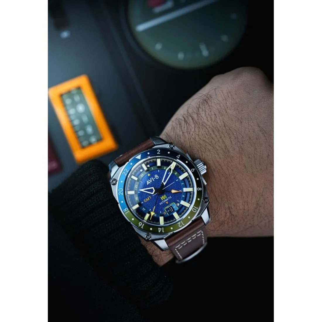 Montre Homme Avi-8 Hawker Hunter - AV-4122-02 Bracelet Cuir Marron