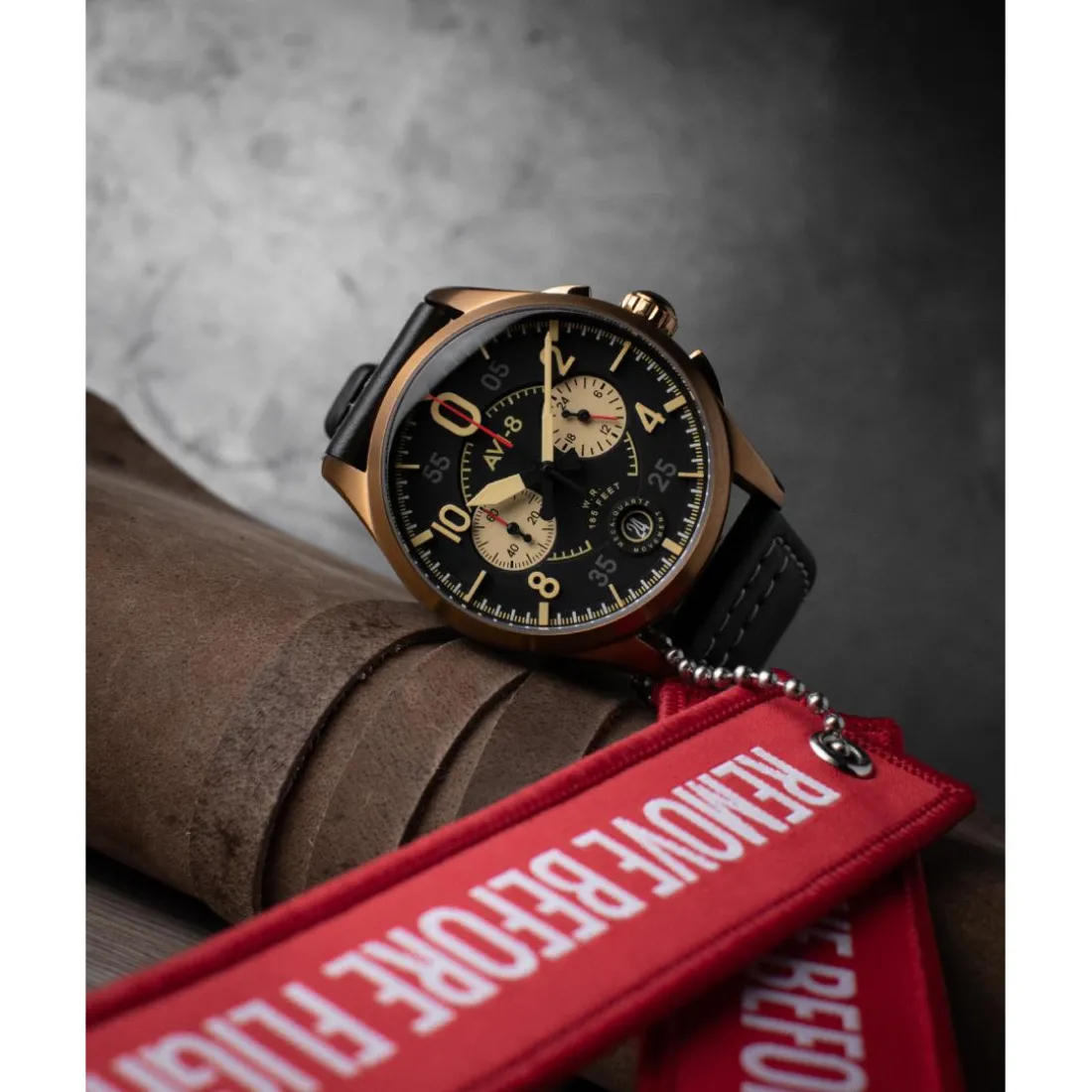 Montre Homme AVI-8 Spitfire Lock Chronograph - AV-4089-07 Bracelet Cuir Noir