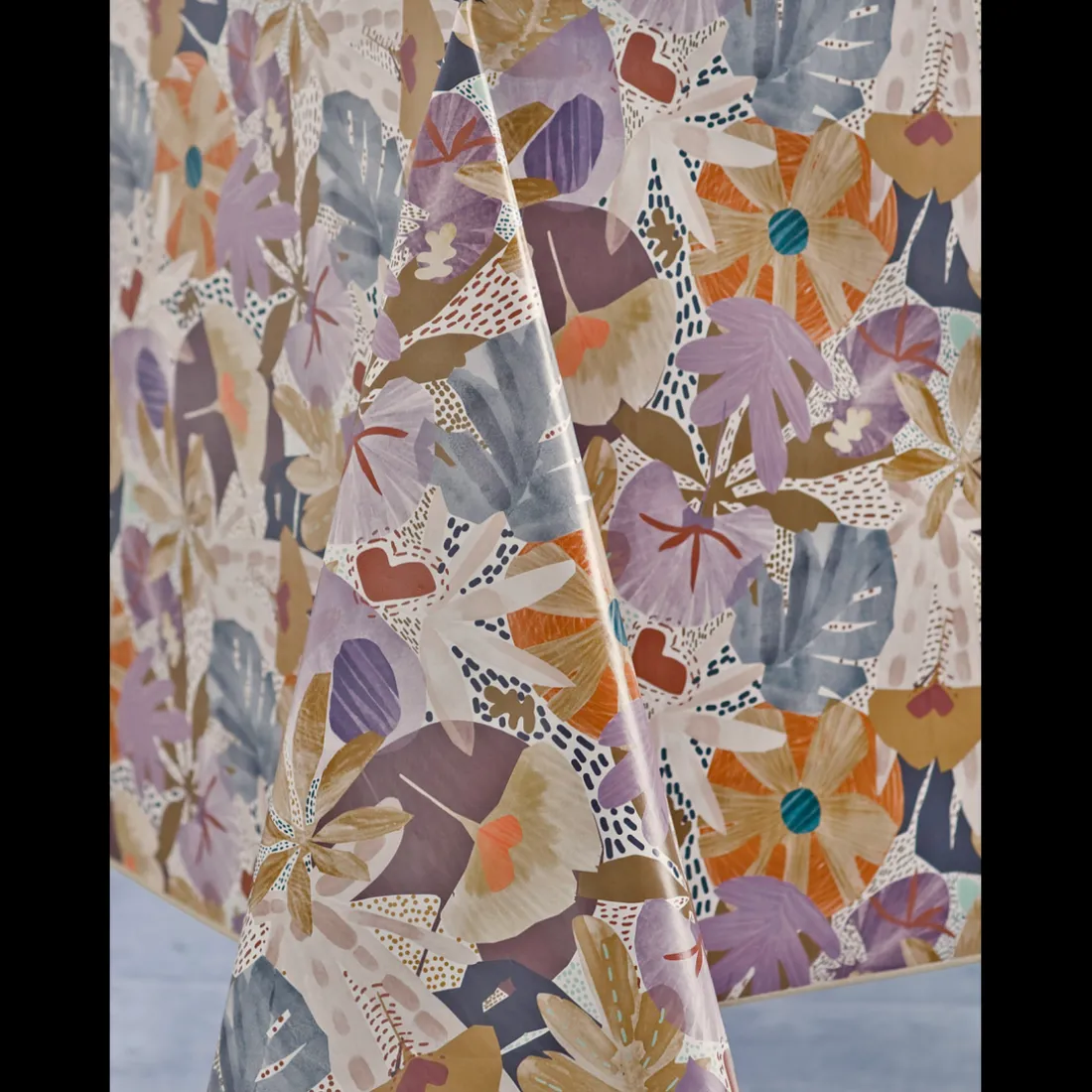 Nappe ronde 140 cm GRAPHIC JUNGLE TOILE CIREE Multicolore