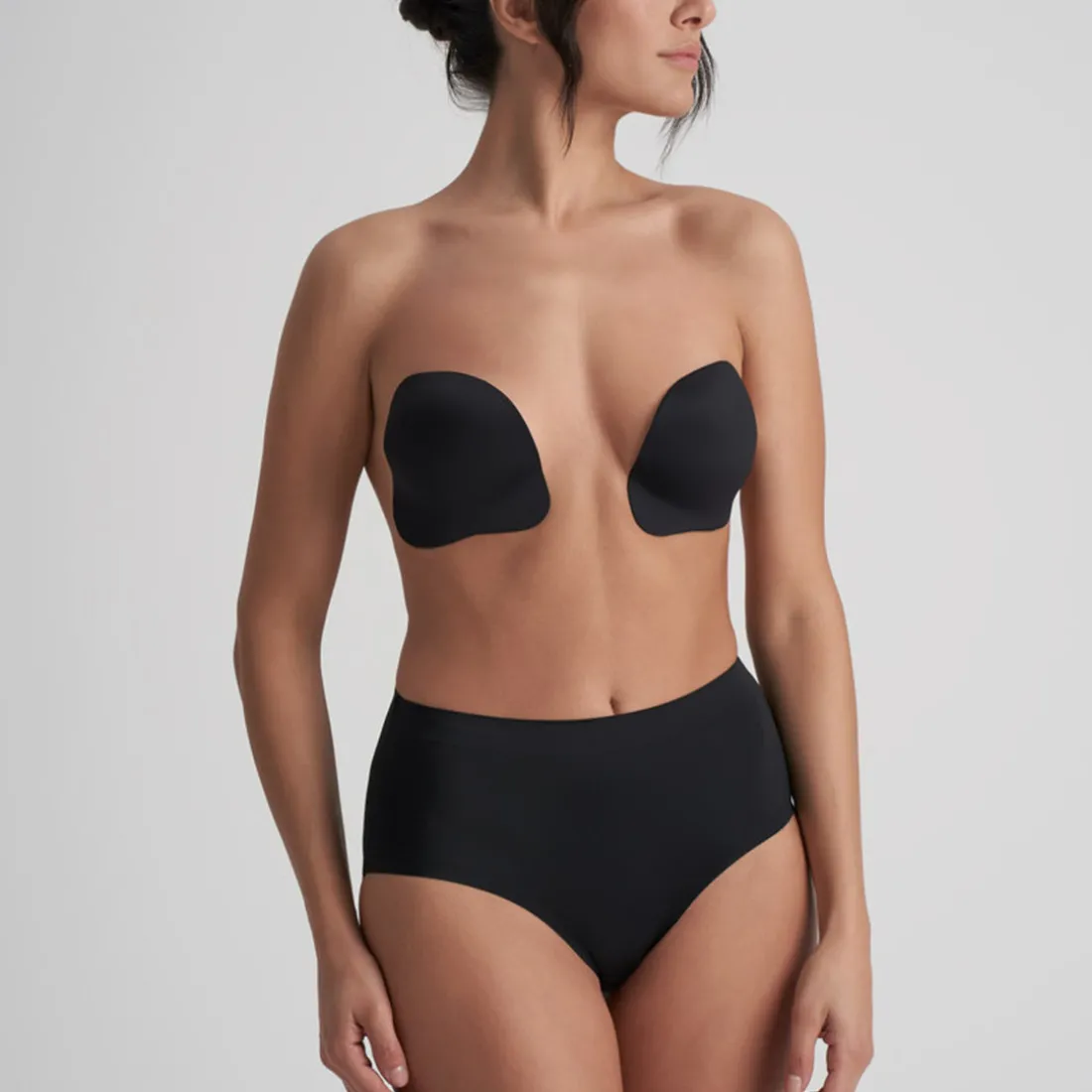 Paire de bonnets push-up adhésifs réutilisables Noir Pull-ups & Lifts Bye Bra