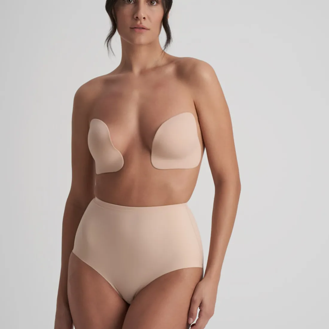 Paire de bonnets push-up adhésifs réutilisables Beige Pull-ups & Lifts Bye Bra