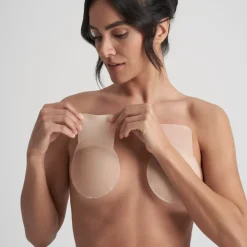 Paire de remonte-seins en silicone mate réutilisable Beige Pull-ups & Lifts Bye Bra