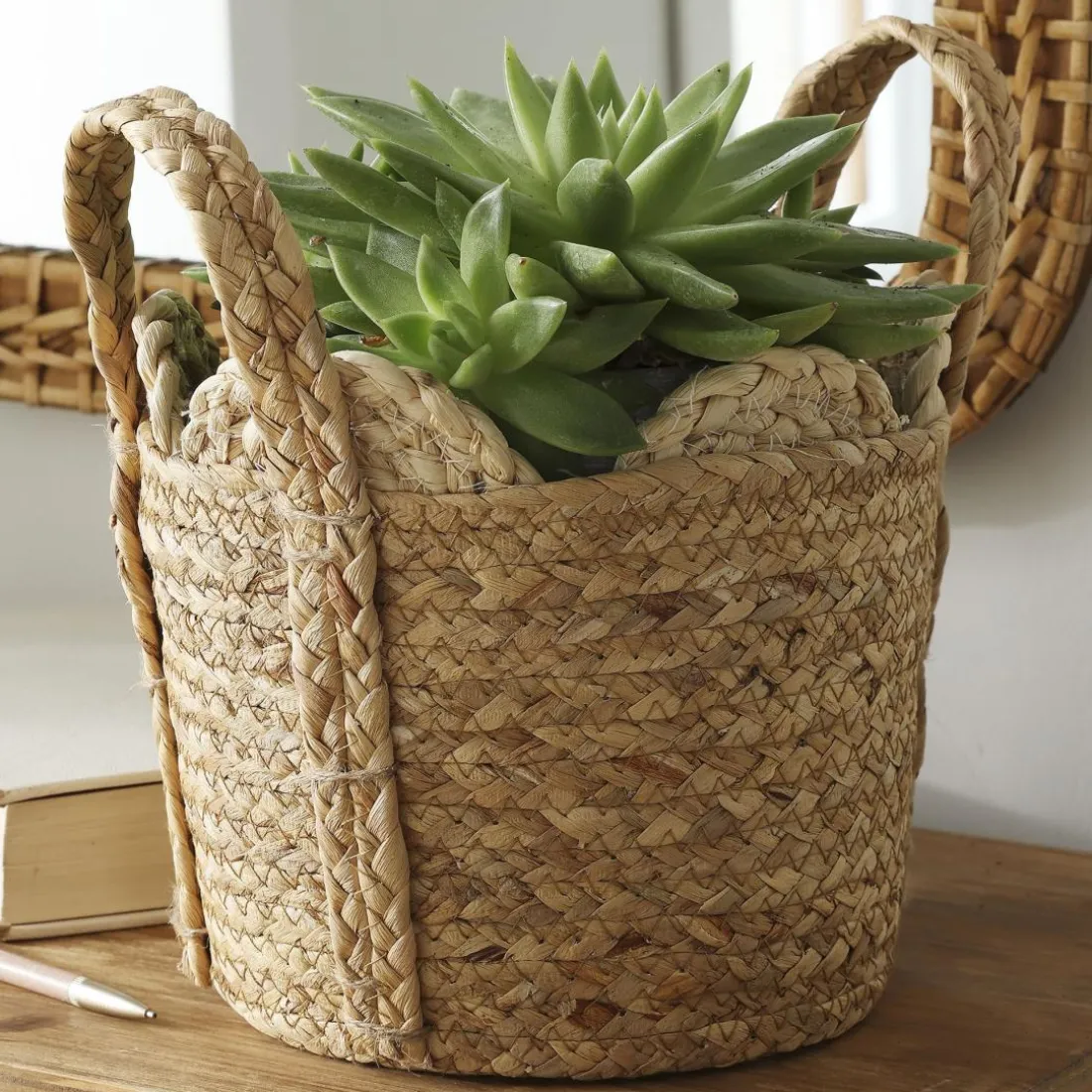 Panier rond tressé en fibre végétale SIJOLI