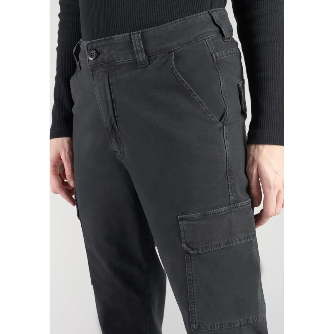 Pantalon cargo CASTELLA noir en coton