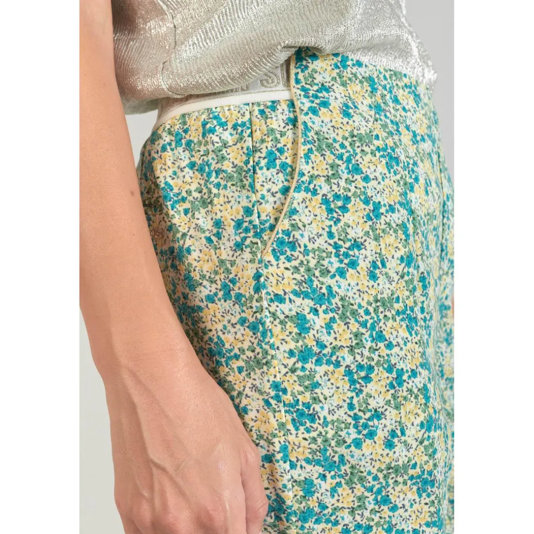 Pantalon carotte RANI bleu