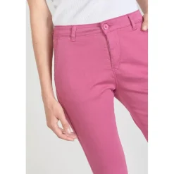 Pantalon chino Dyli3 fuchsia rouge en coton