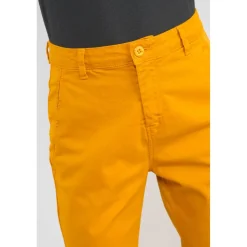 Pantalon chino ERLE jaune Ione
