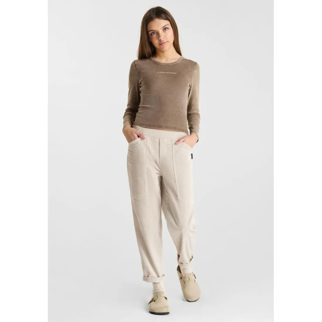 Pantalon droite CORDOGI beige en coton Rose