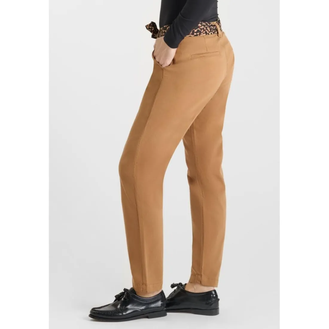 Pantalon droite KRISTIN marron en coton Hana