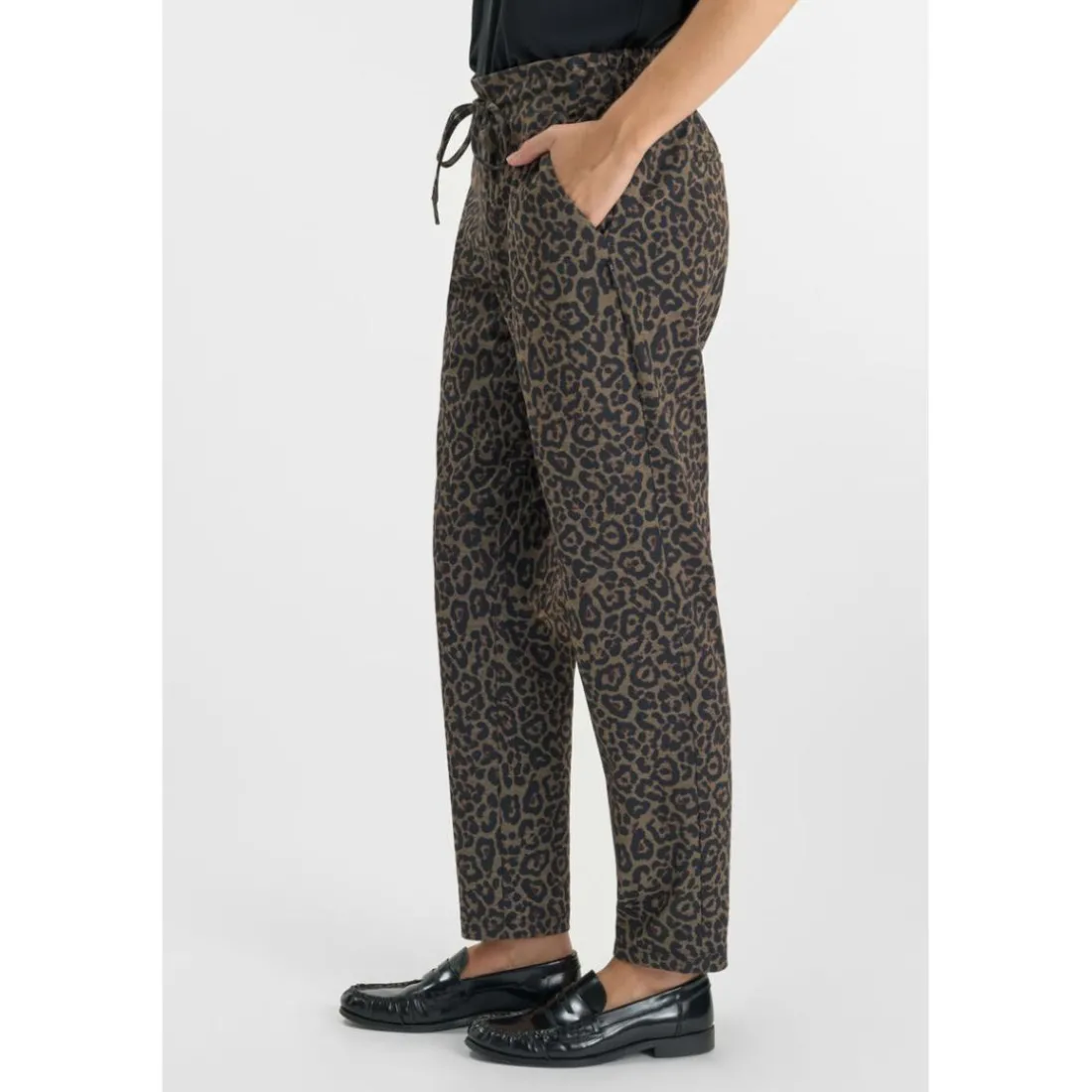 Pantalon droite LEOPA marron Lane