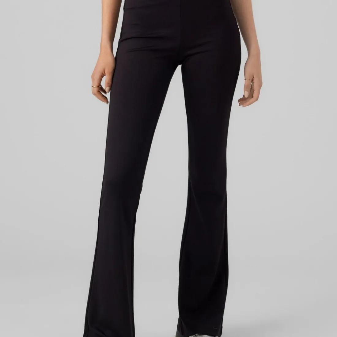 Pantalon Flared Fit Taille moyenne Pleine longueur noir en viscose Vale
