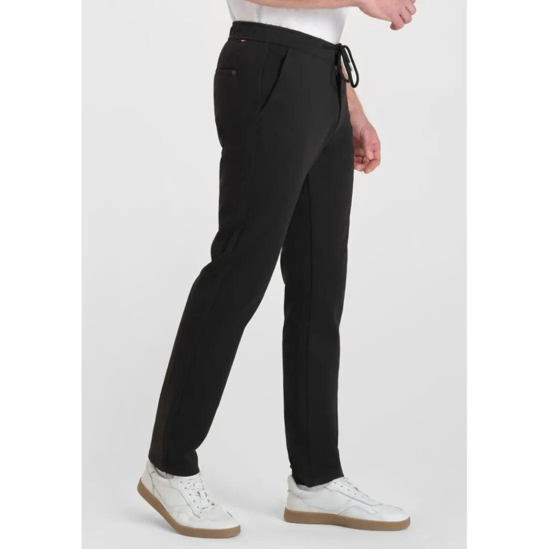 Pantalon jogpant MALO noir Kai