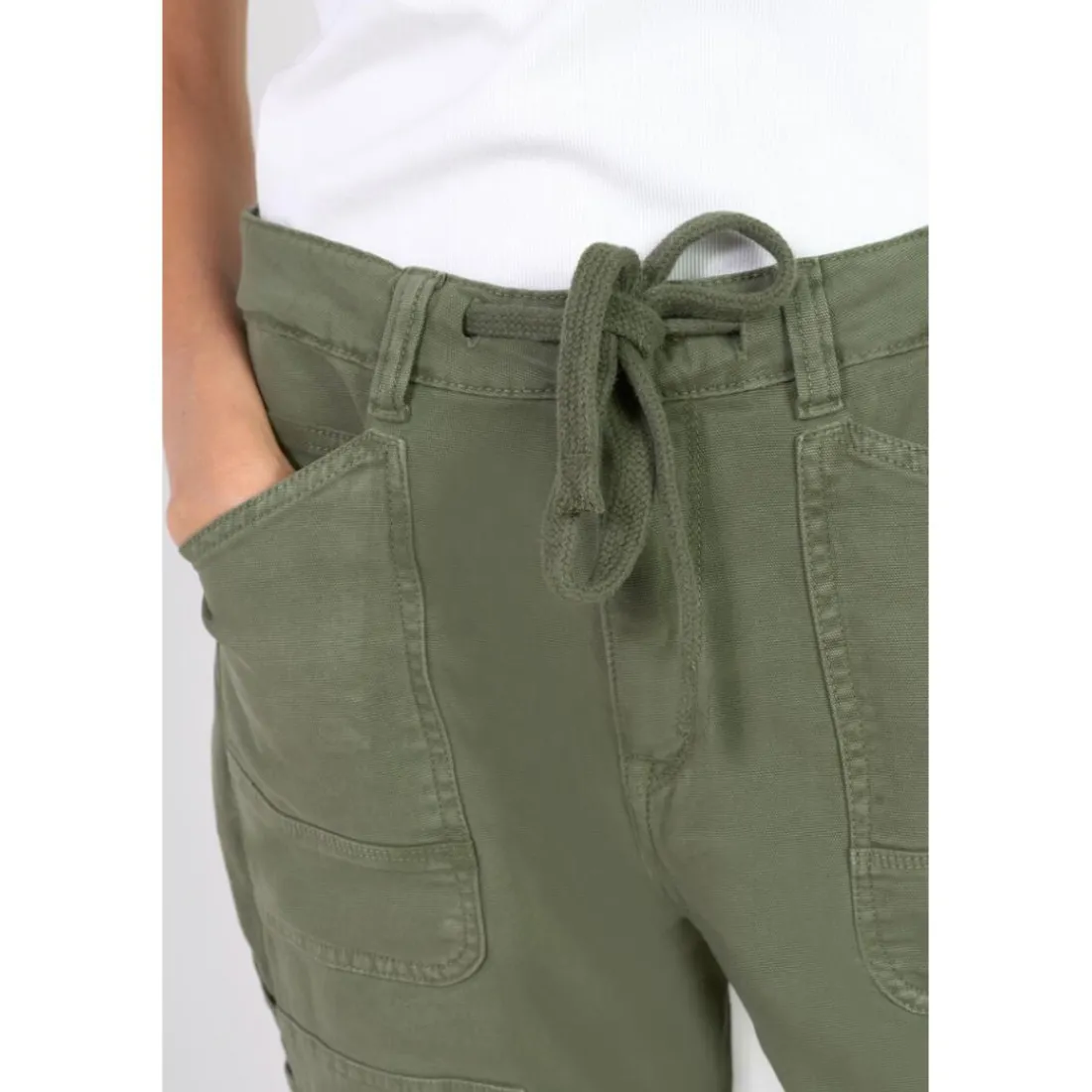 Pantalon loose, large, grandes poches plaquées MADIE kaki vert en coton Joy