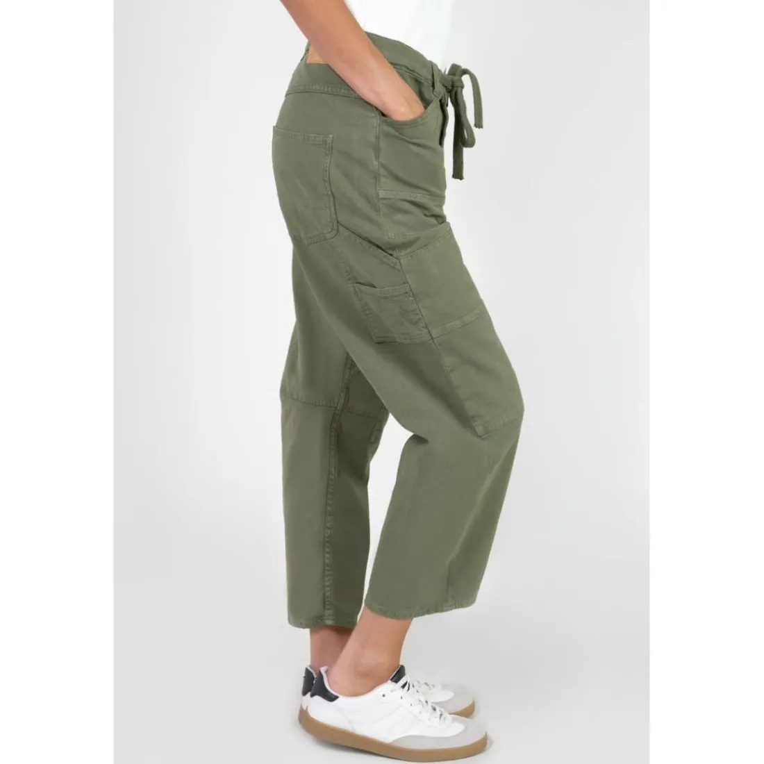 Pantalon loose, large, grandes poches plaquées MADIE kaki vert en coton Joy