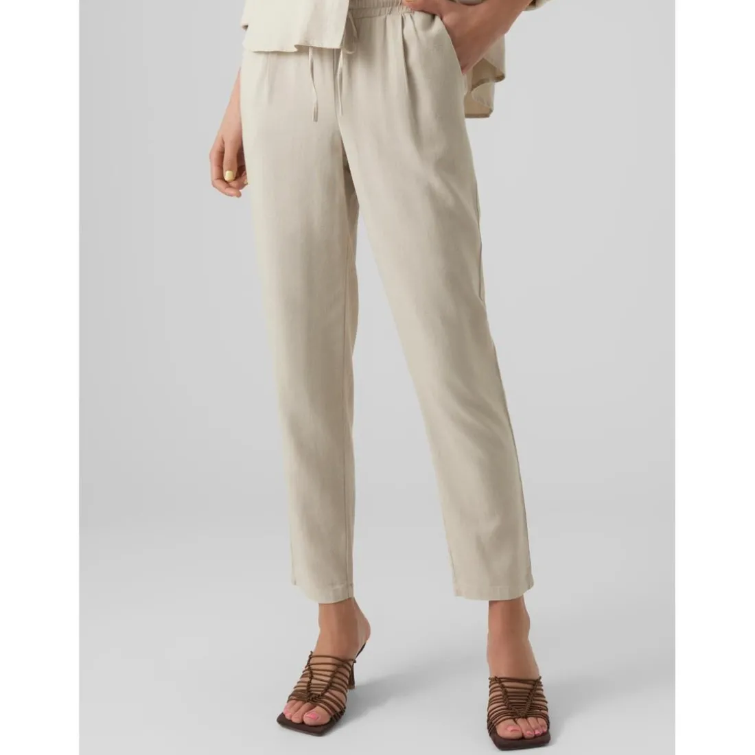 Pantalon Regular Fit Taille moyenne Longueur cheville beige