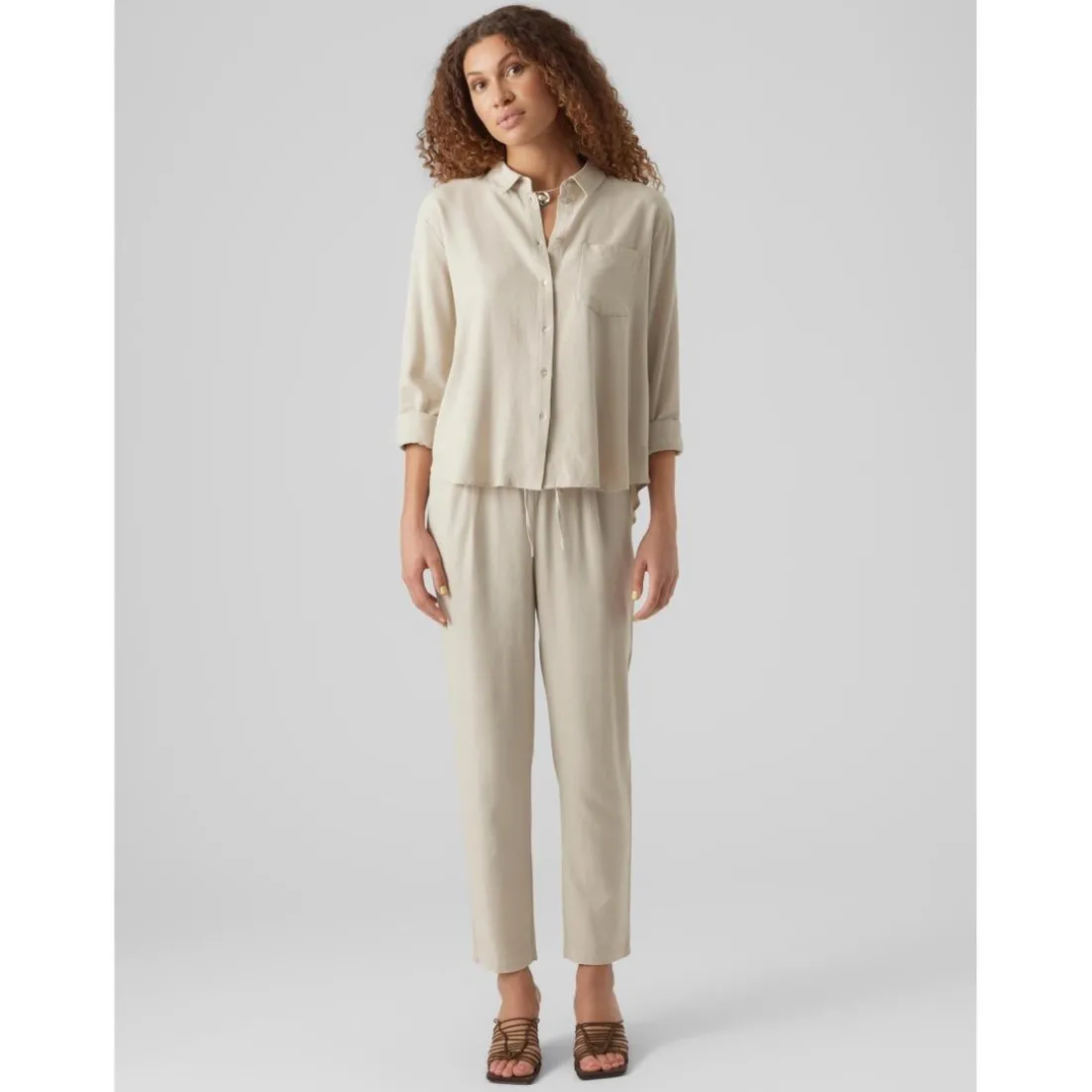 Pantalon Regular Fit Taille moyenne Longueur cheville beige