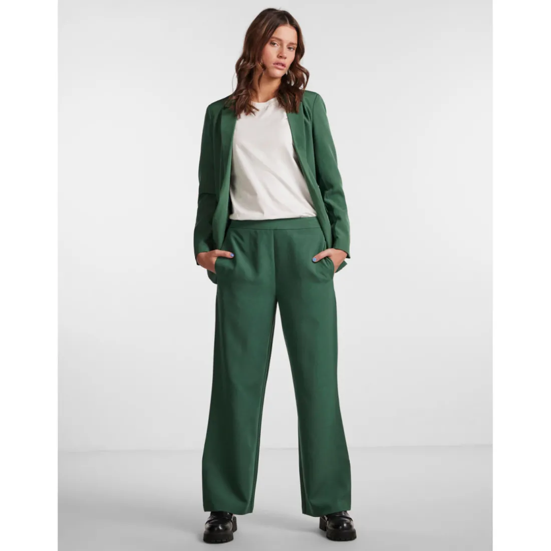 Pantalon tailleur ample taille haute Bozzy vert Faye