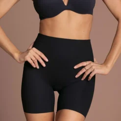 Panty sculptant noir en coton