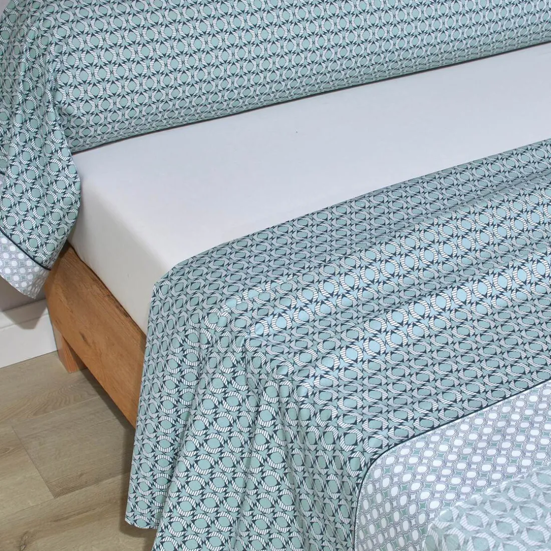 Parure drap plat 240 x 300 cm+ 2 taies 65 x 65 percale DANDY Sauge