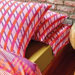 Parure drap plat 240x230cm + 2 taies 65 x 65 satin FUSION Ultraviolet