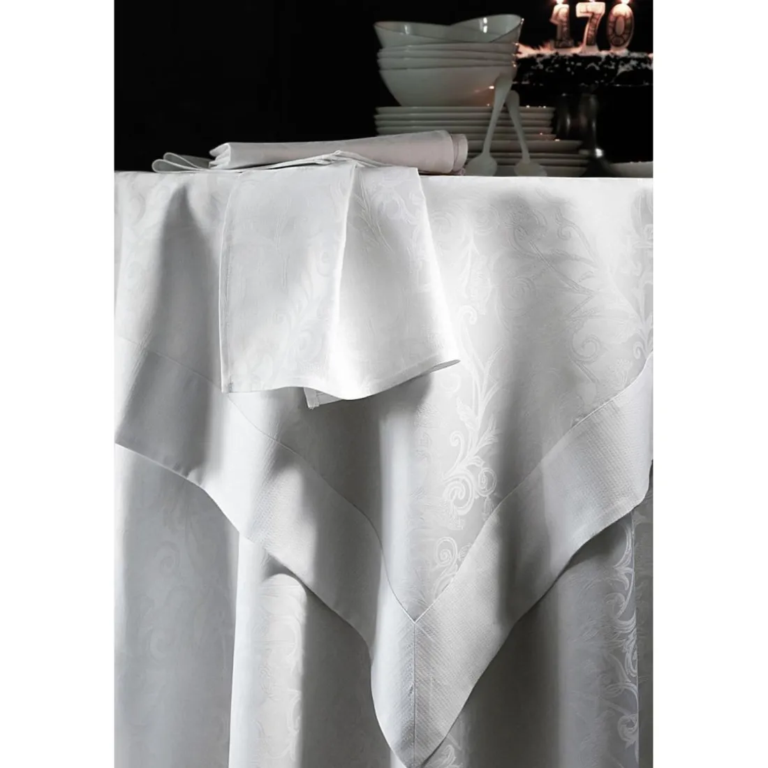 Parure OMBRELLE Nappe Ronde Biais Rabattu D175, 6 Serviettes Blanc 47x47