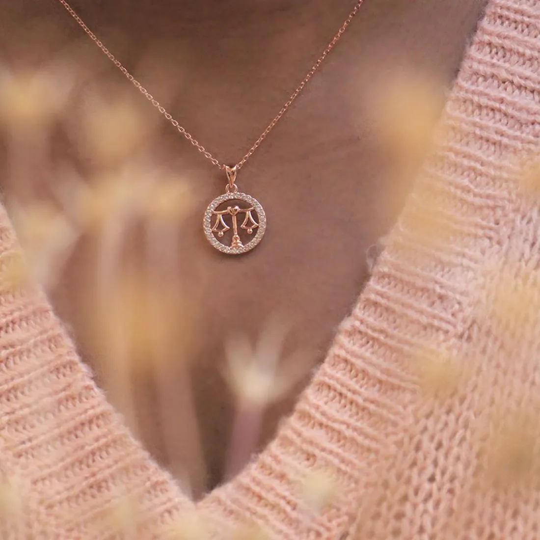 Pendentif Zodiaque Balance Finition Or Rose