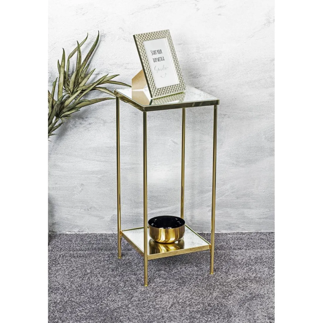 Porte plante en acier laitonné et étagères verre miroir