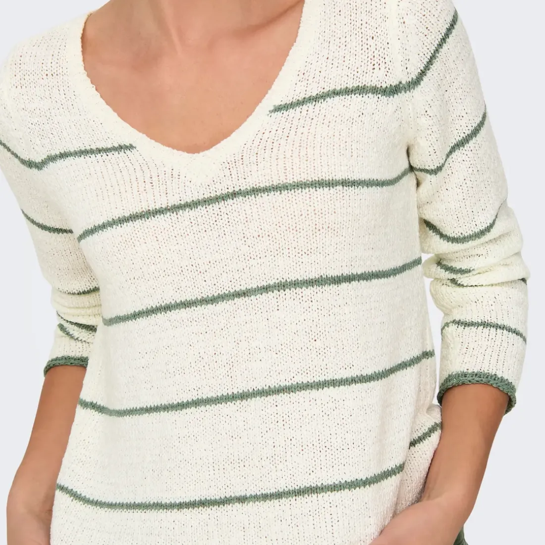 Pull Col V Geenas - Blanc cassé/ Vert Olive Tess