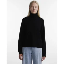 Pull en maille noir Nola