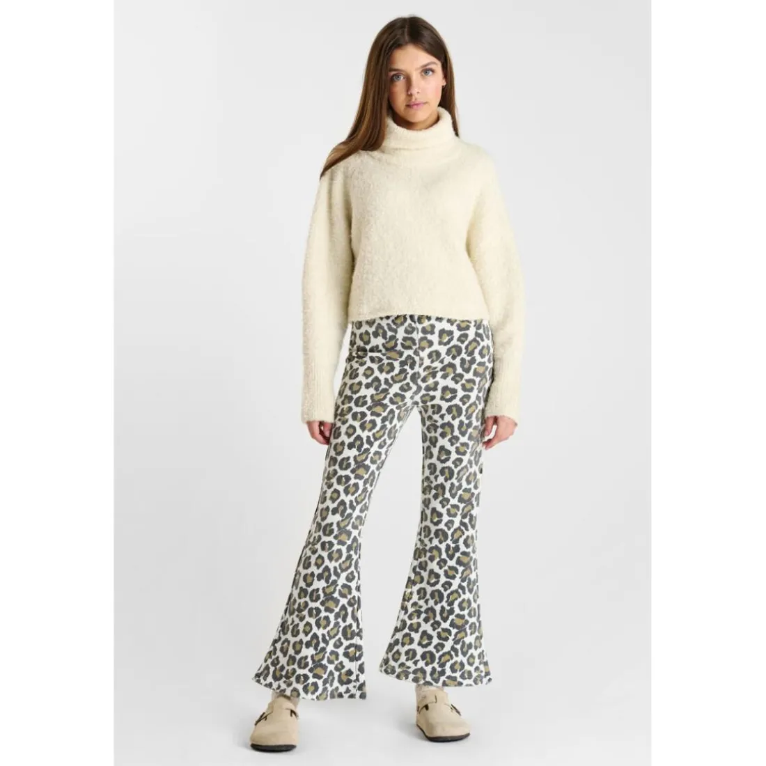 Pull ODRAGI blanc Skye