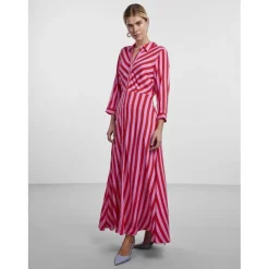 Robe chemise rose en viscose violet
