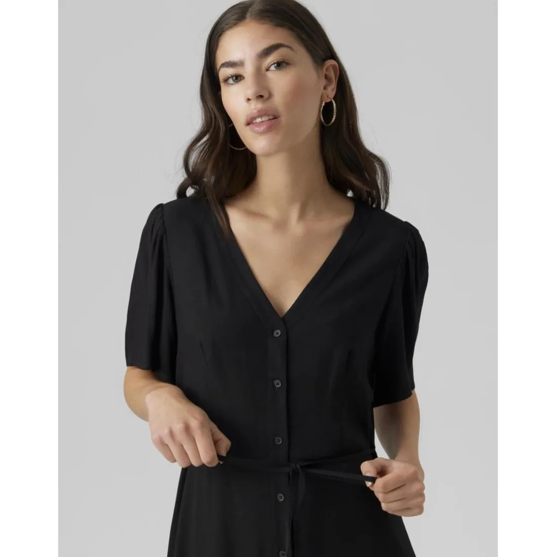 Robe court col en v manches larges manches courtes noir Mia
