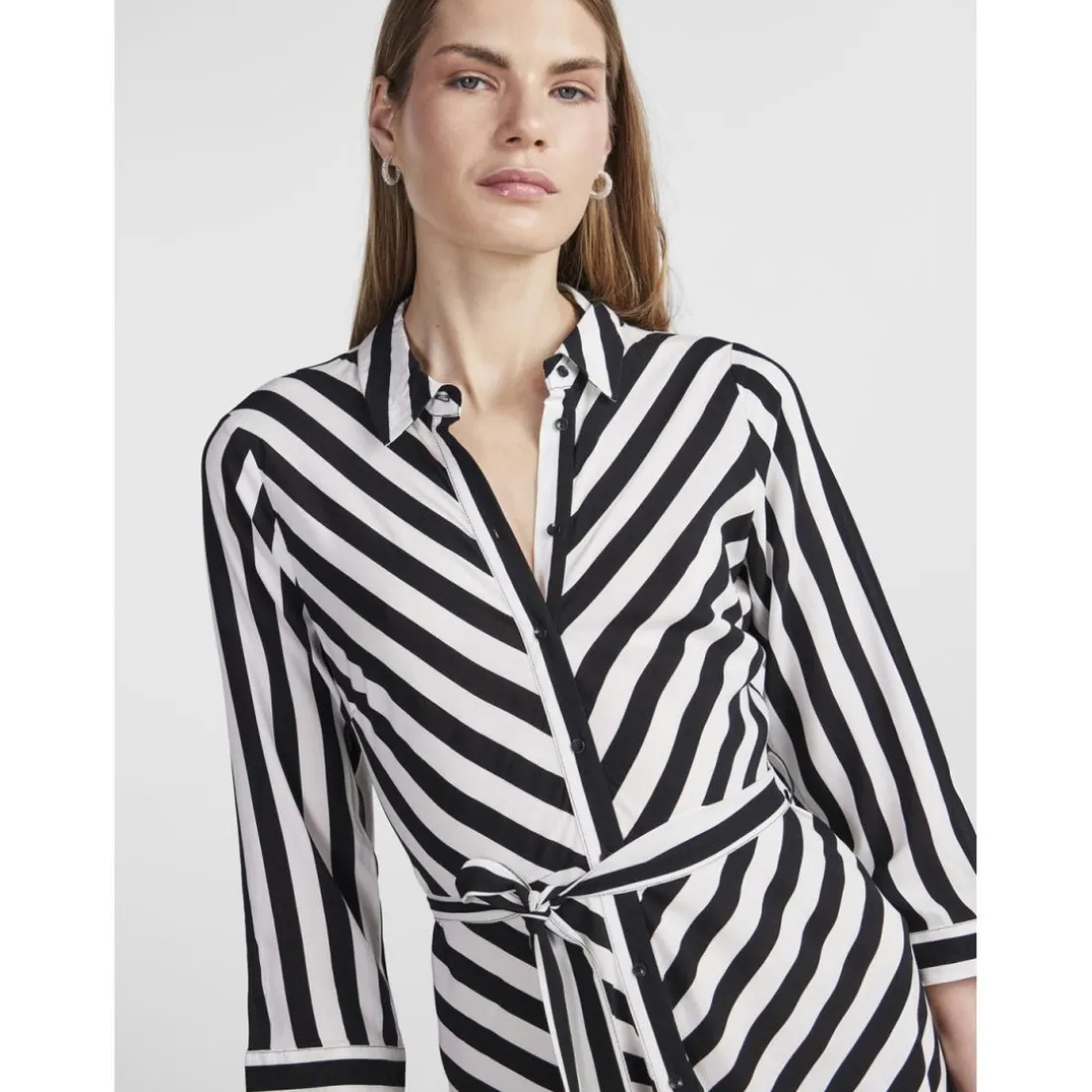 Robe courte blanc en viscose