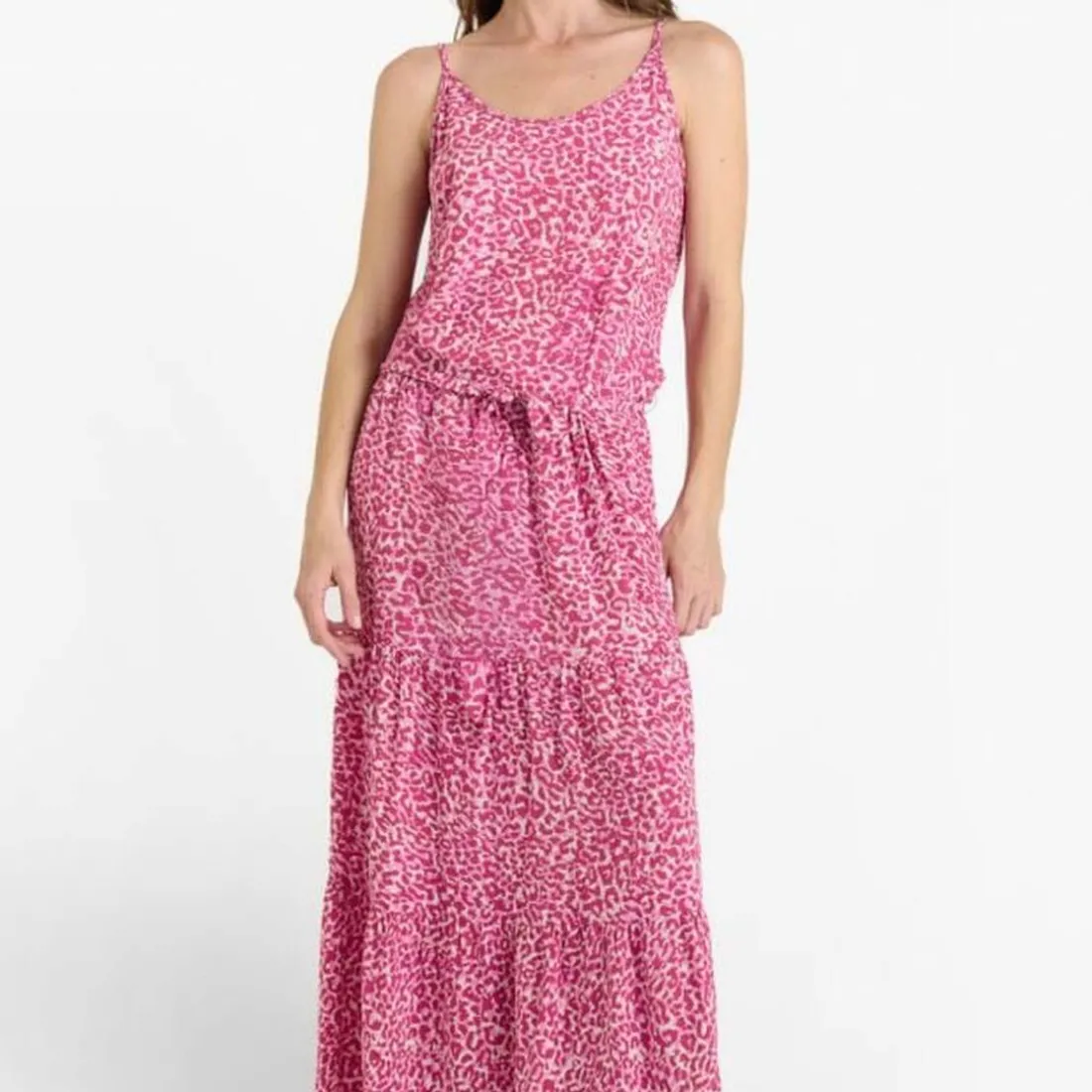 Robe longue droite LISAKA rose Sue