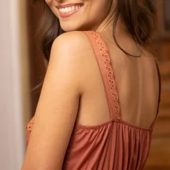 Robe midi avec broderie Sandra terracotta en coton