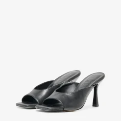 Sandales à talons Bout carré noir