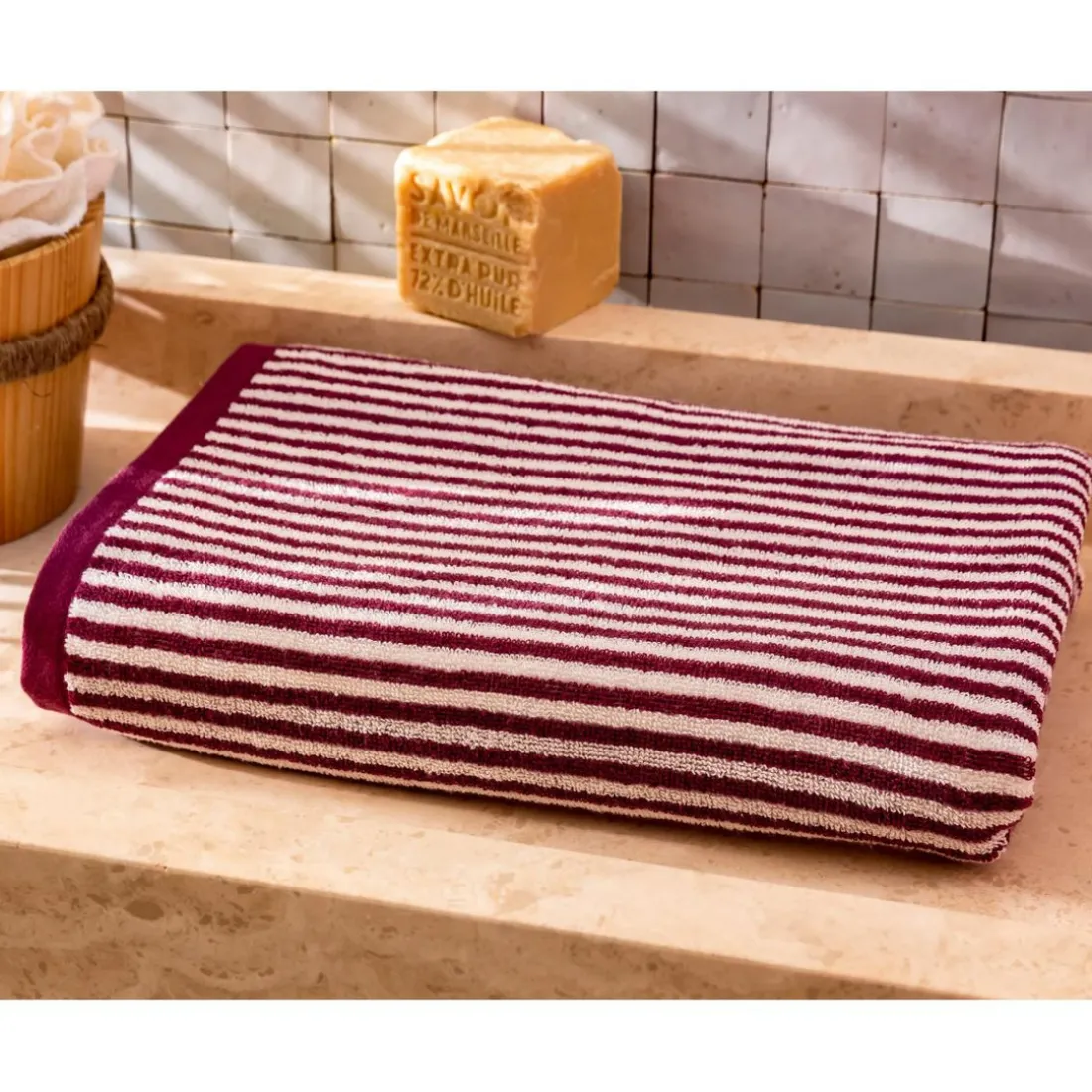 Serviette de bain CHARLIE violette en coton