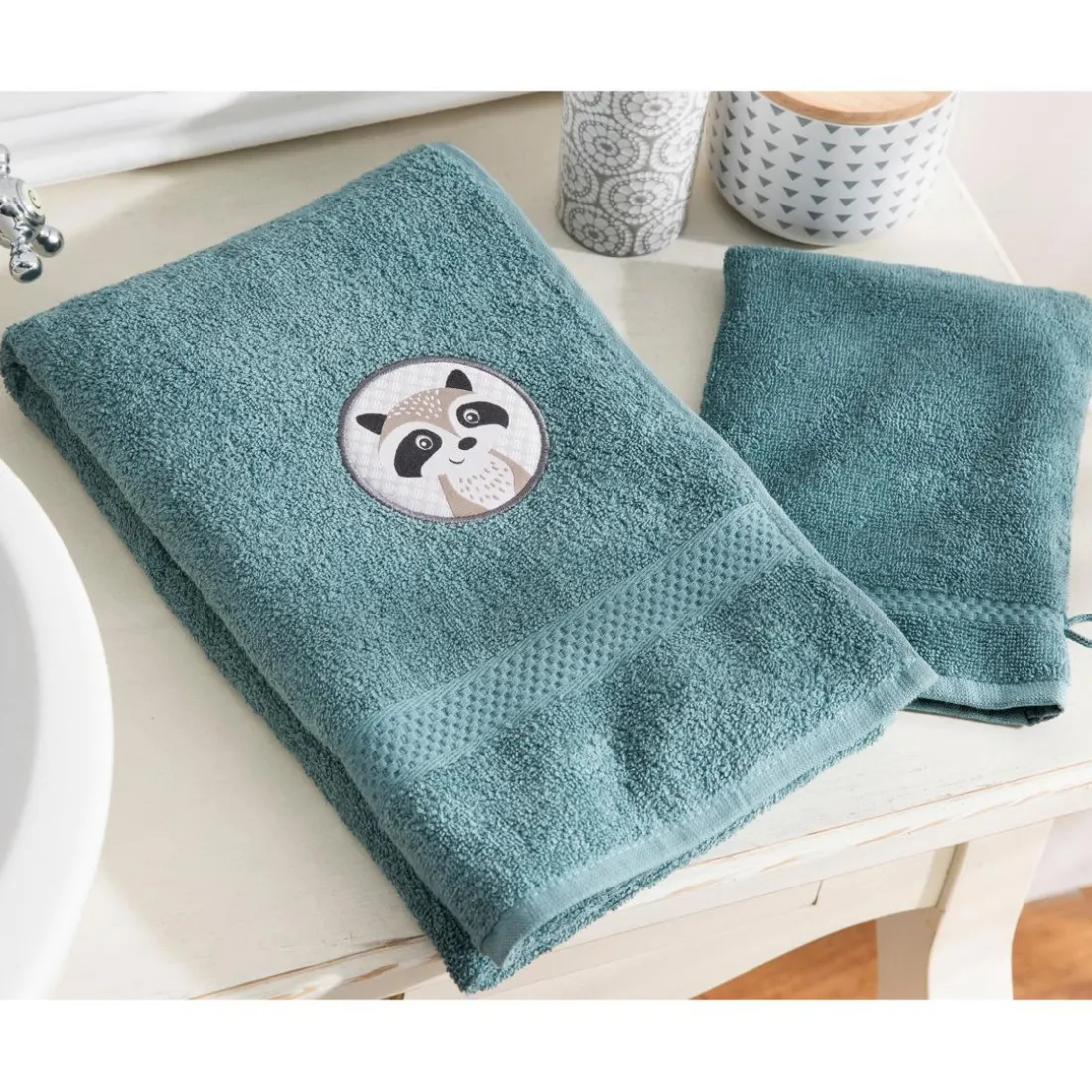 Serviette de bain enfant bleue PETITES BETES en coton