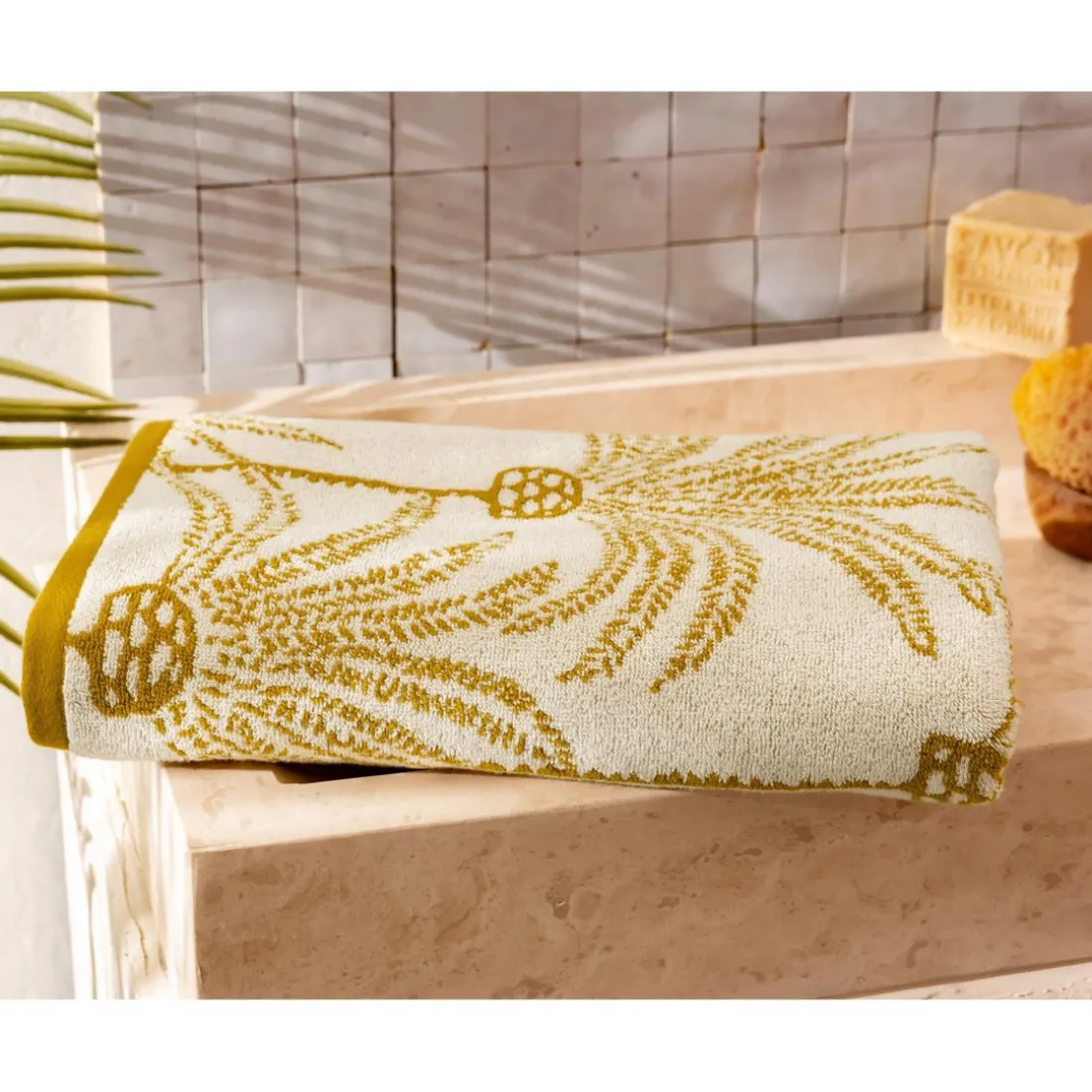 Serviette de bain PALMARIX jaune ocre en coton