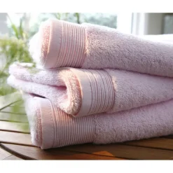 Serviette de bain uni en micro-coton 600 gr/m² - rose Pétale