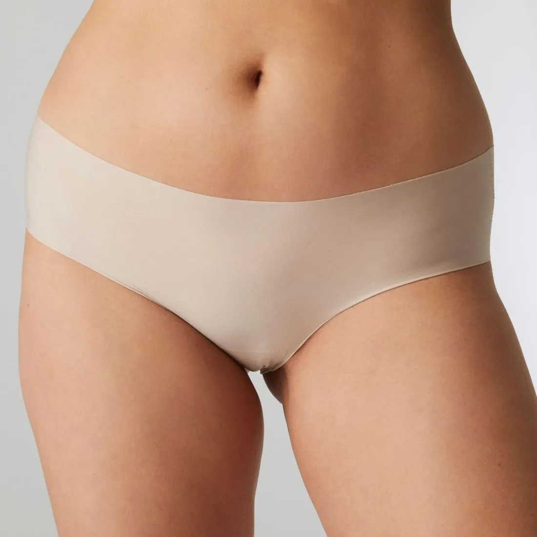 Shorty - Nude