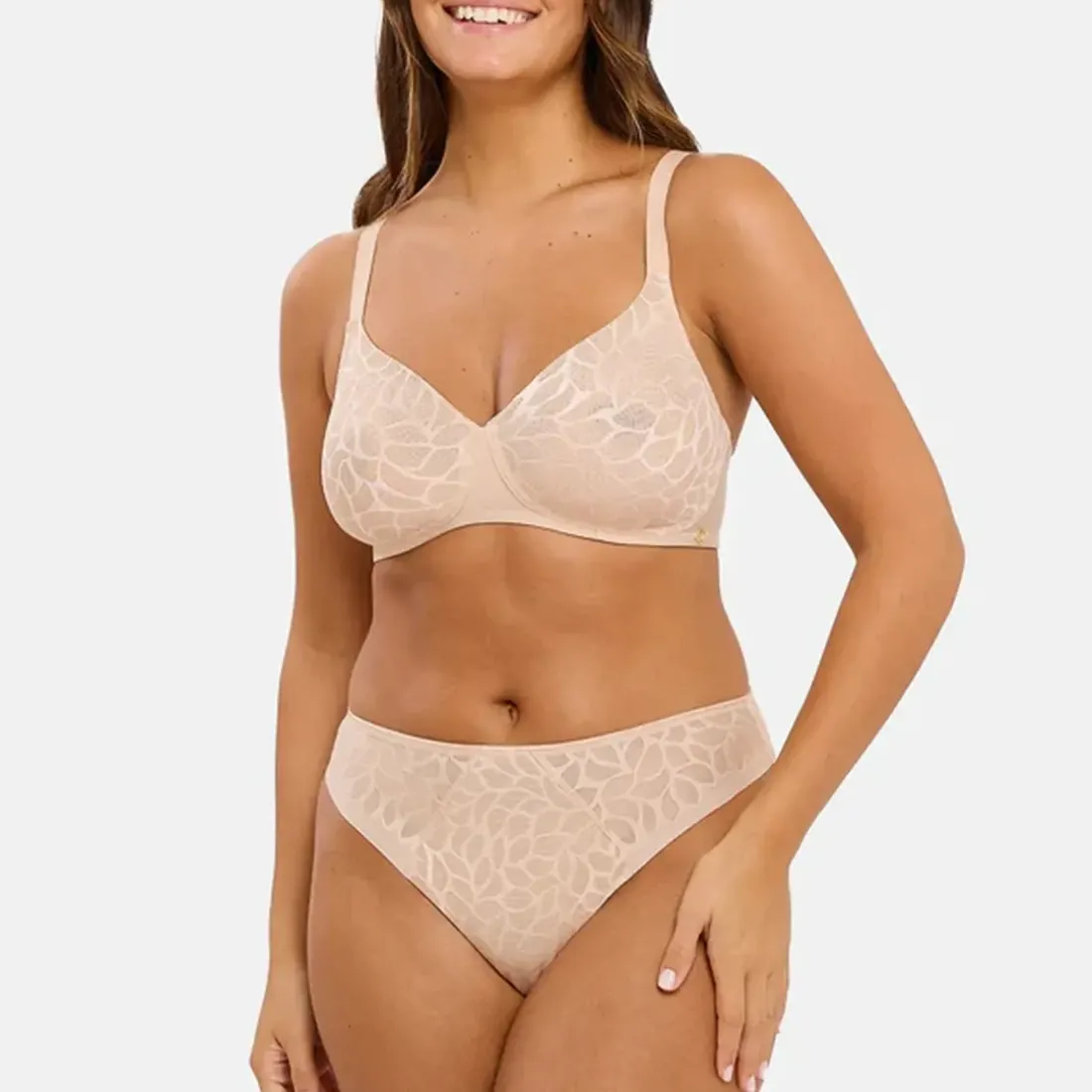Slip nude