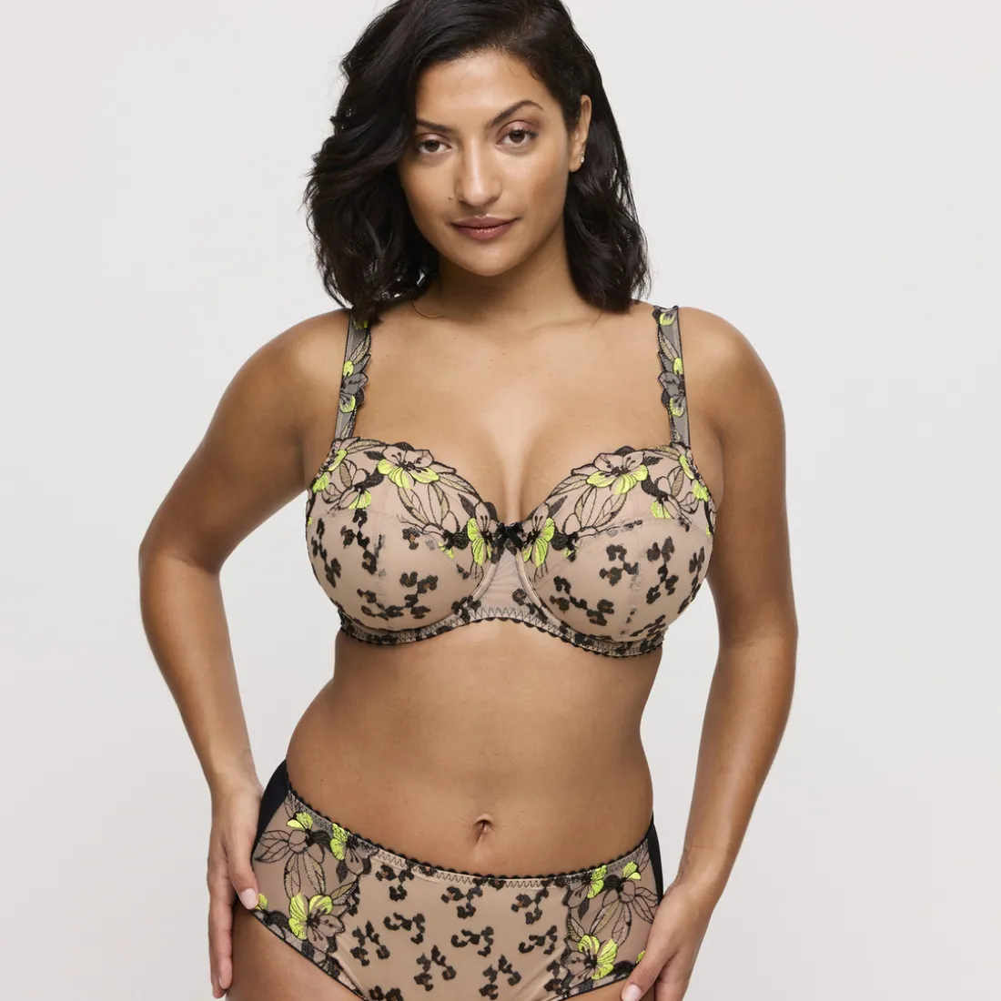 Slip taille haute Manali beige