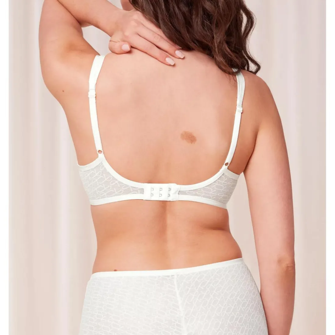 Soutien gorge minimiseur blanc cassé